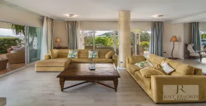 Villa 1 Lounge 1938x1000