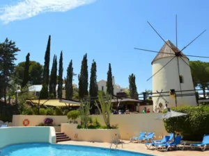 Los Molinos Bar & Restaurant