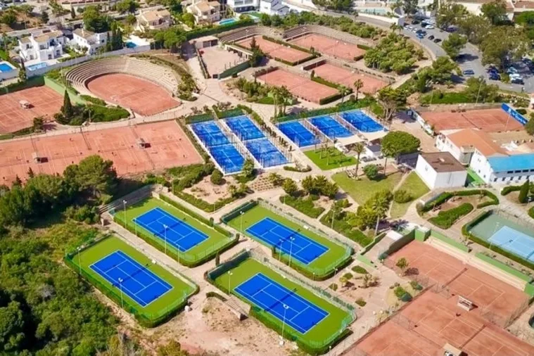 Padel4