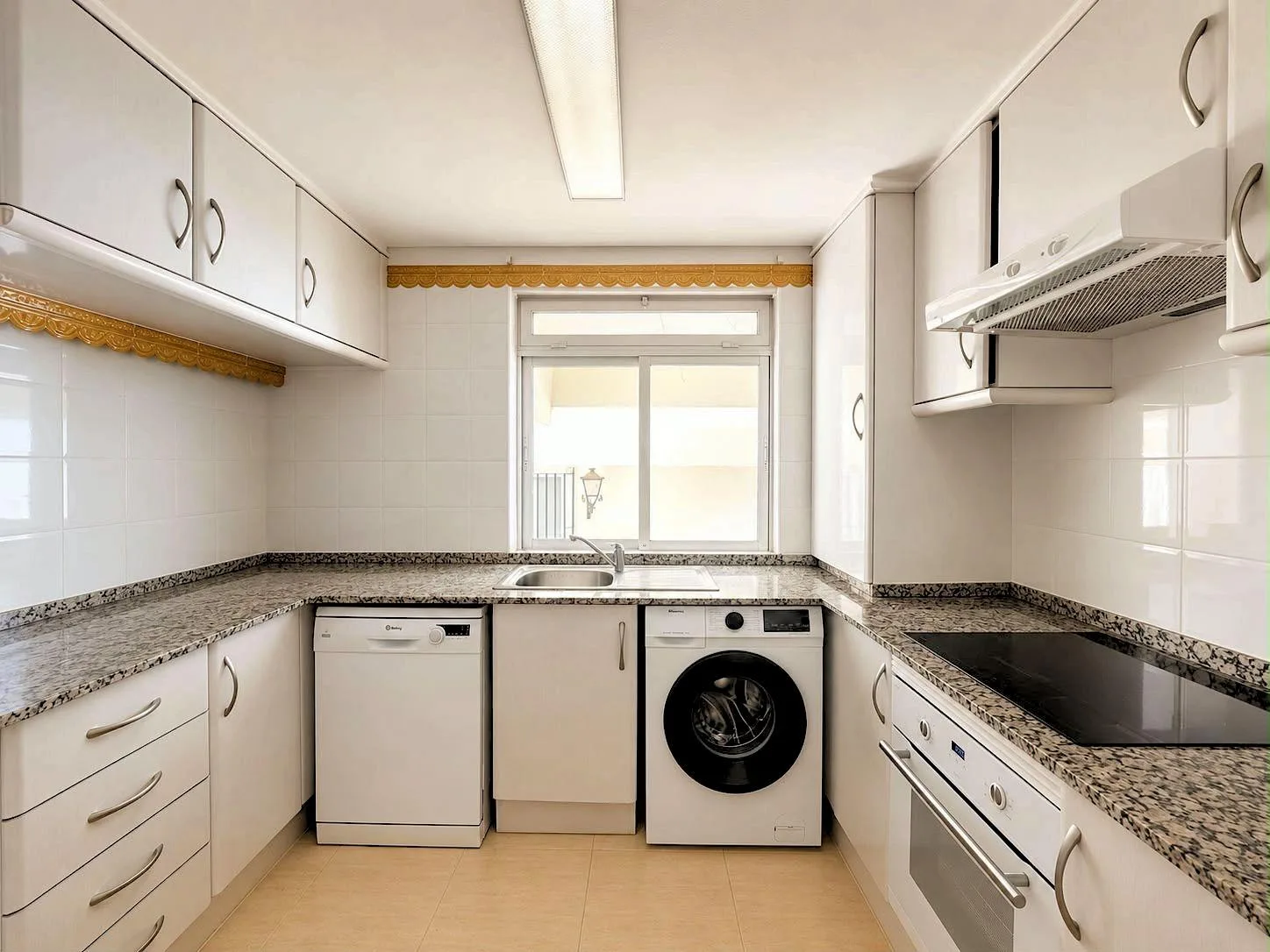 BL0119 kitchen a