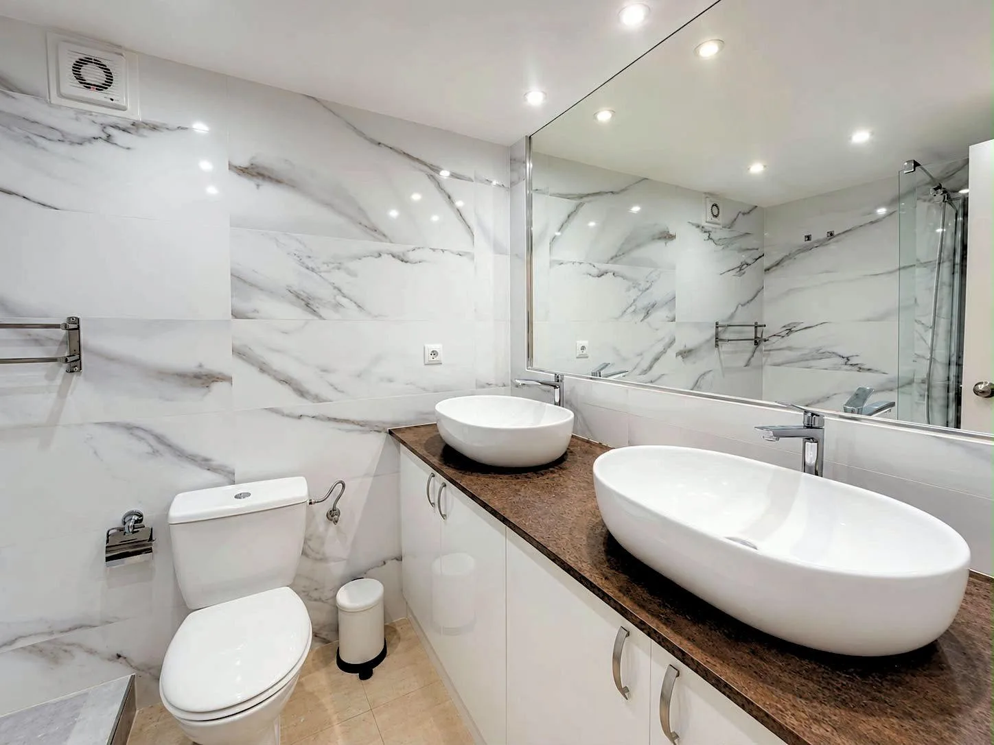 BL0119 bathroom a
