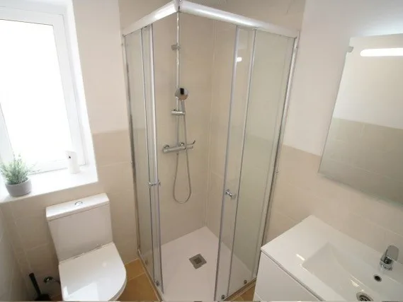 BL0803 Bathroom