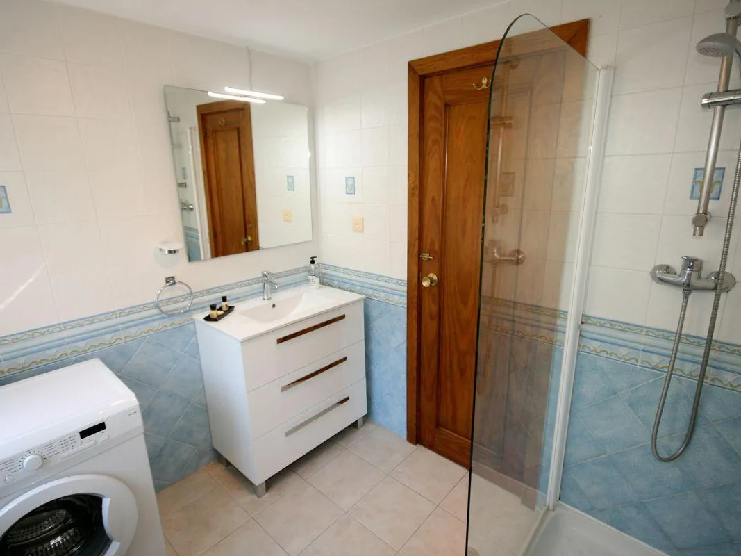 Tomillo Bath 2 mtime20231004114452