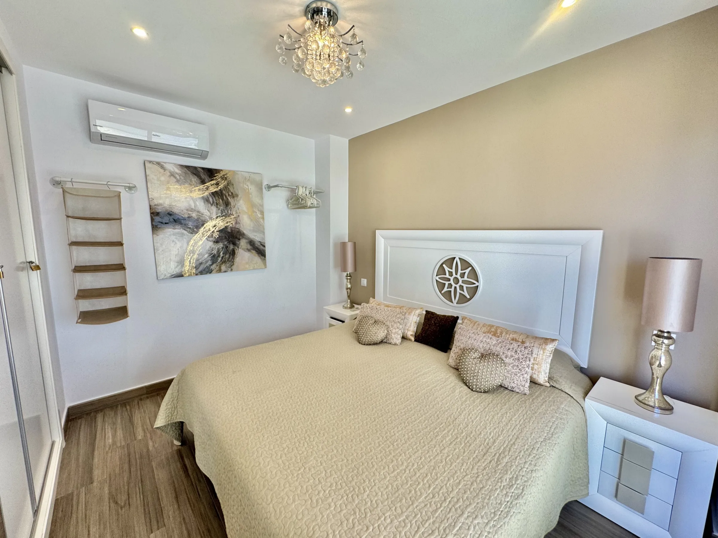 BL1810 Bedroom 1 a