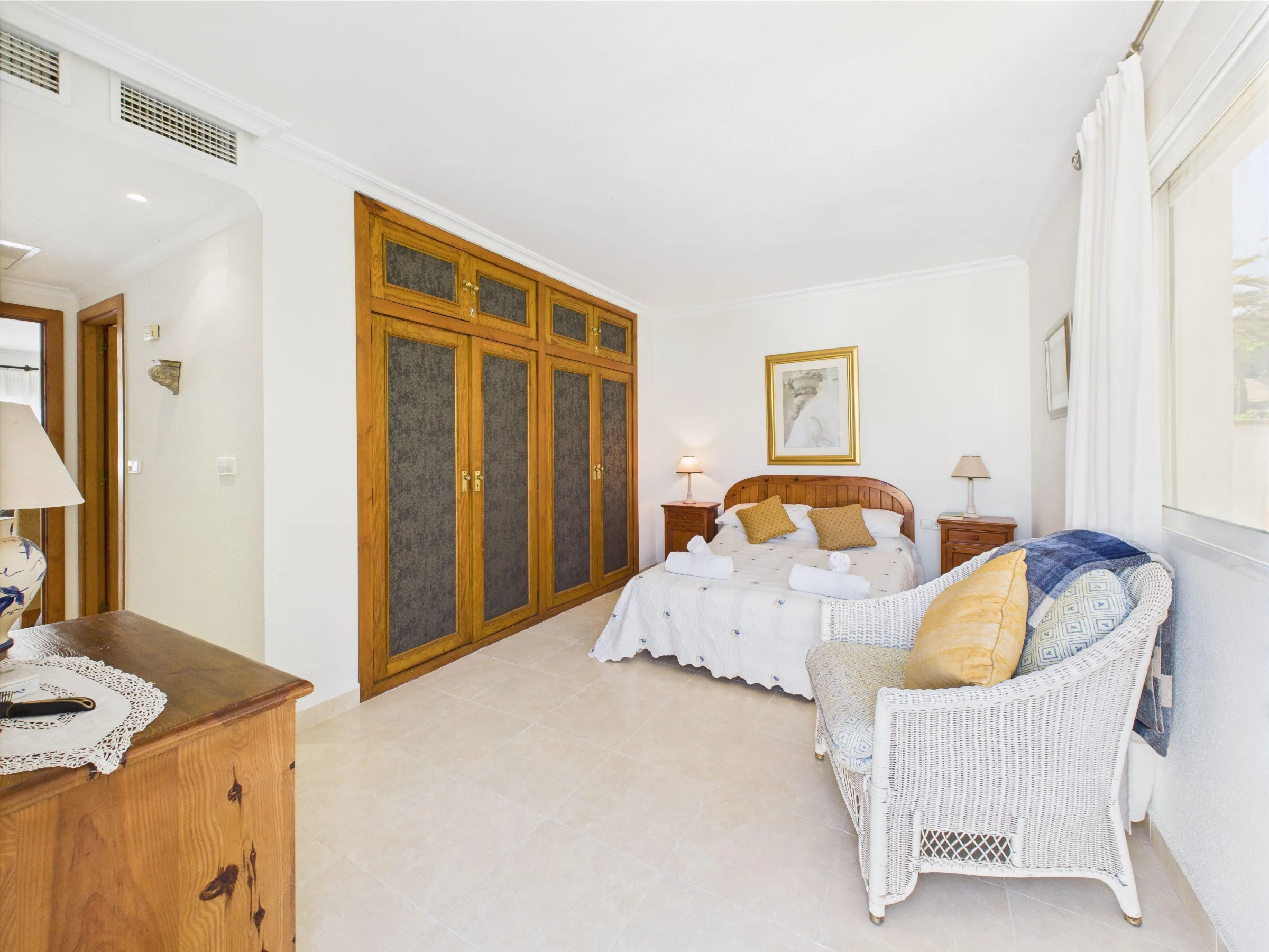 BLV7 Bedroom 2 c