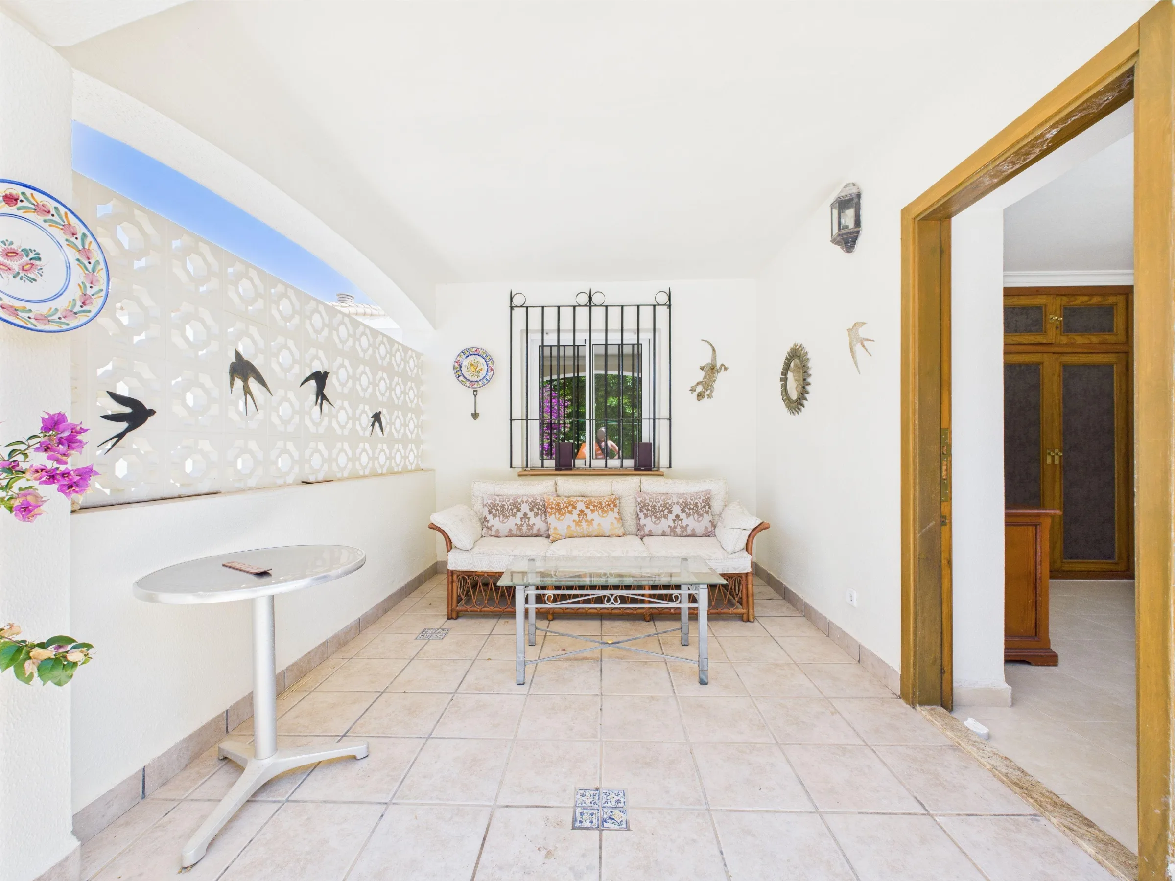 BLV7 Bedroom terrace b