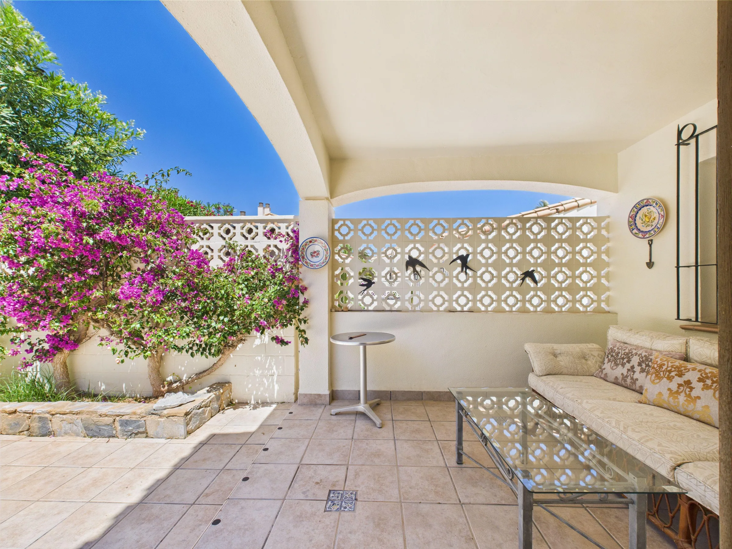 BLV7 bedroom terrace a