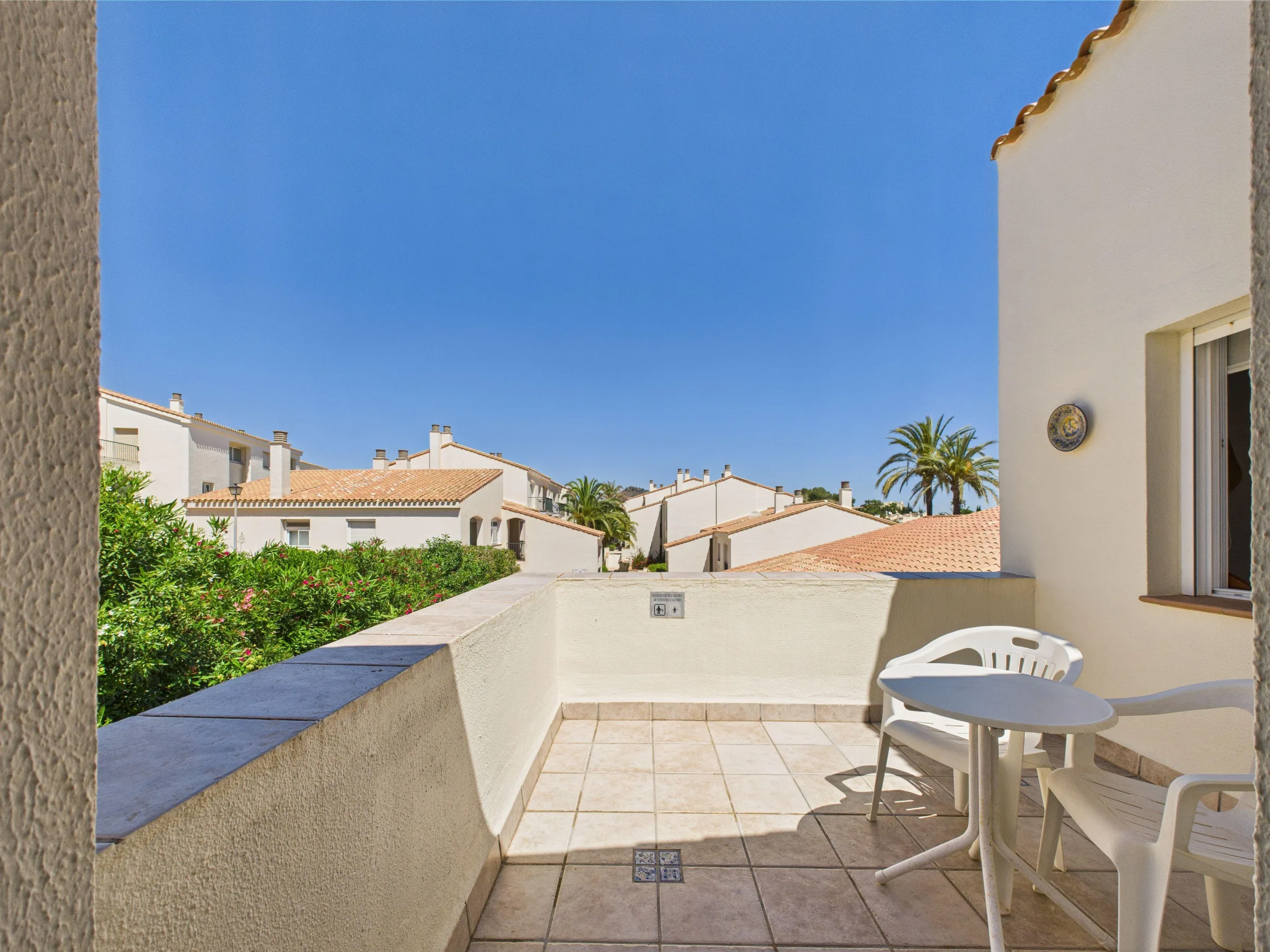 BLV7 side terrace a