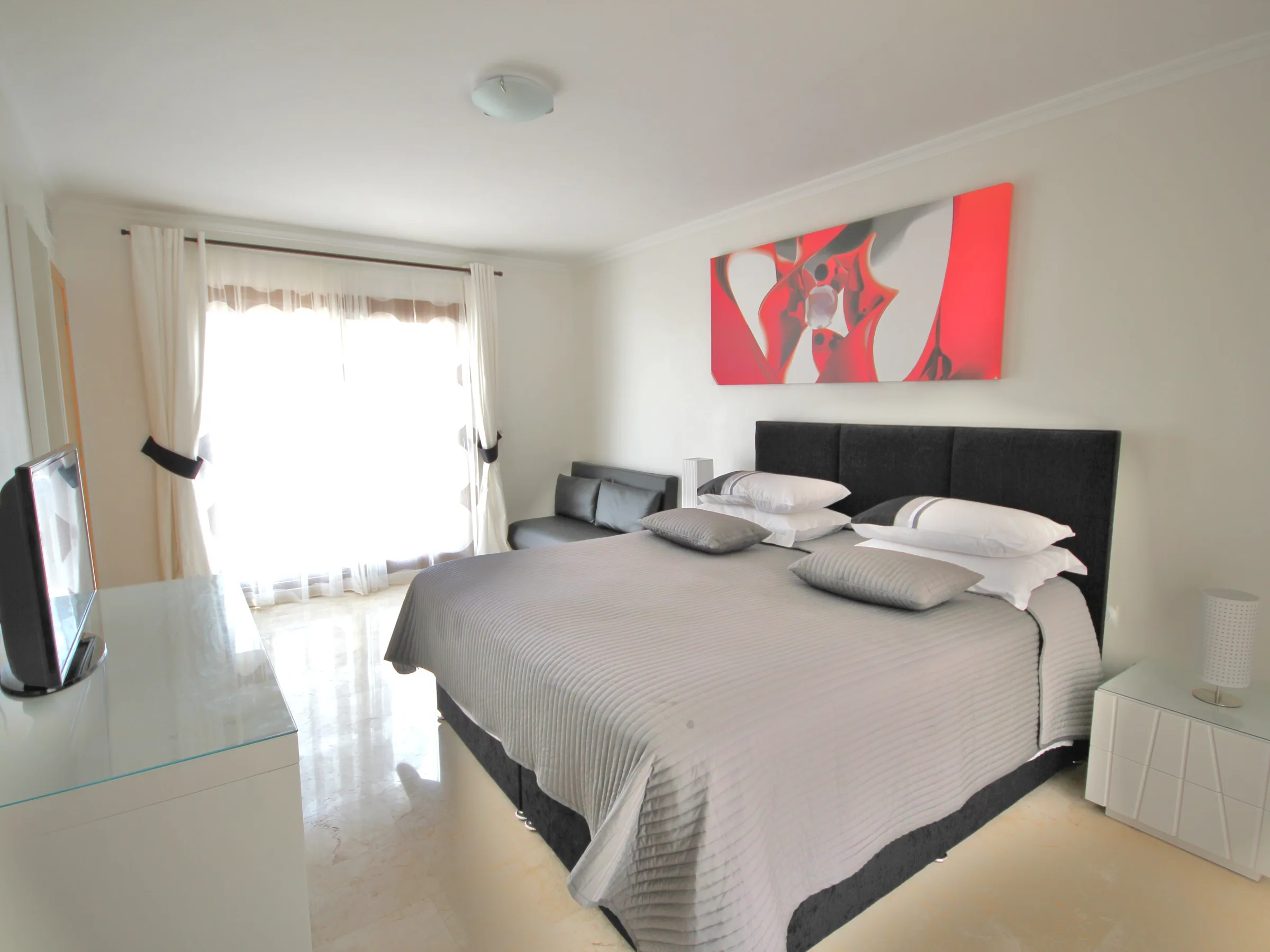Buena Vista Villa 1 Master bed to terrace mtime20210210151728