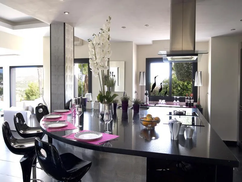 Villa Raya Kitchen 1 mtime20220107104705