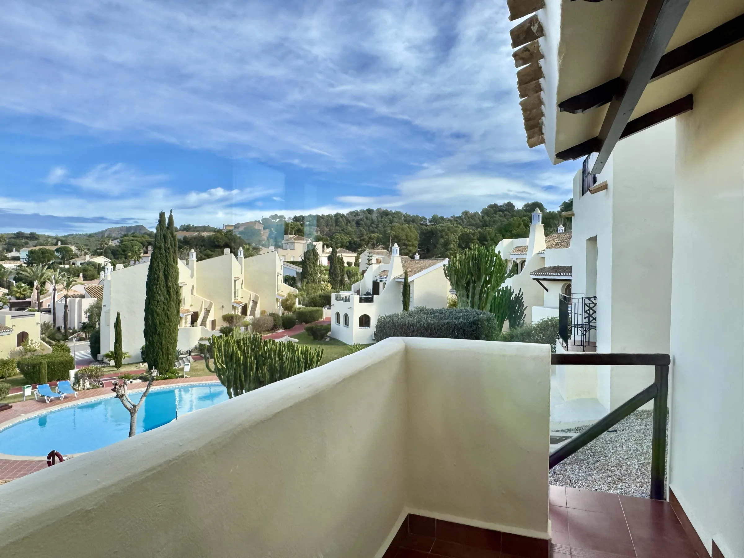 ER46 Bedroom Terrace View to Pool
