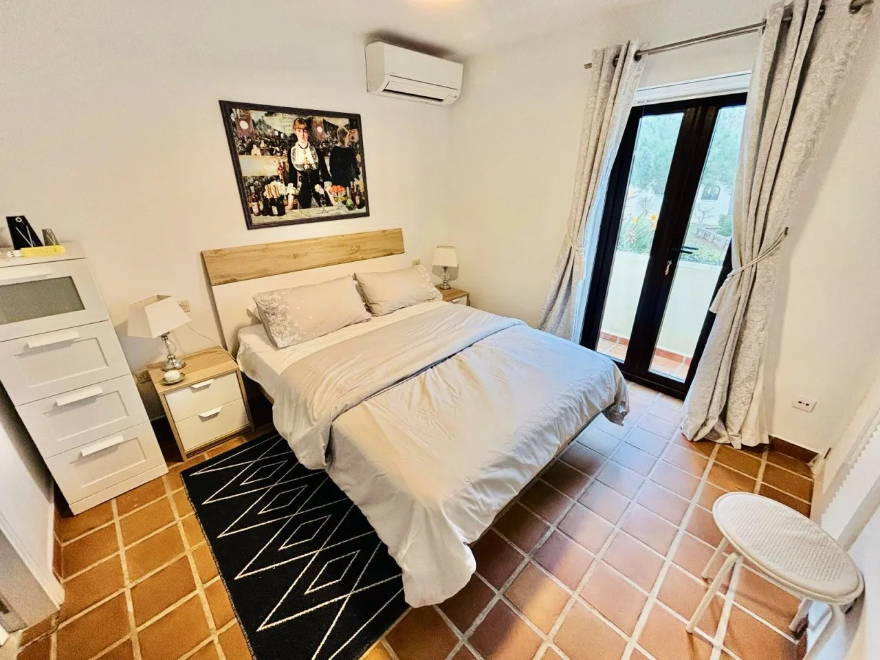 ER75 Bedroom 3