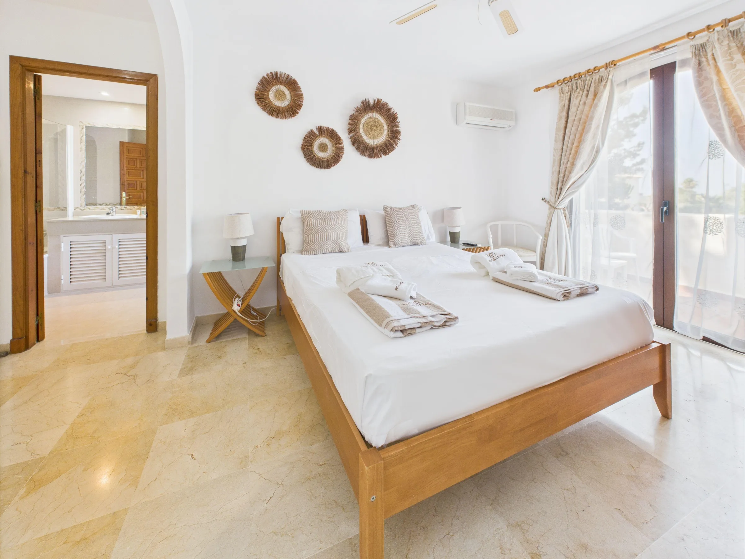 ER86 Bedroom 1