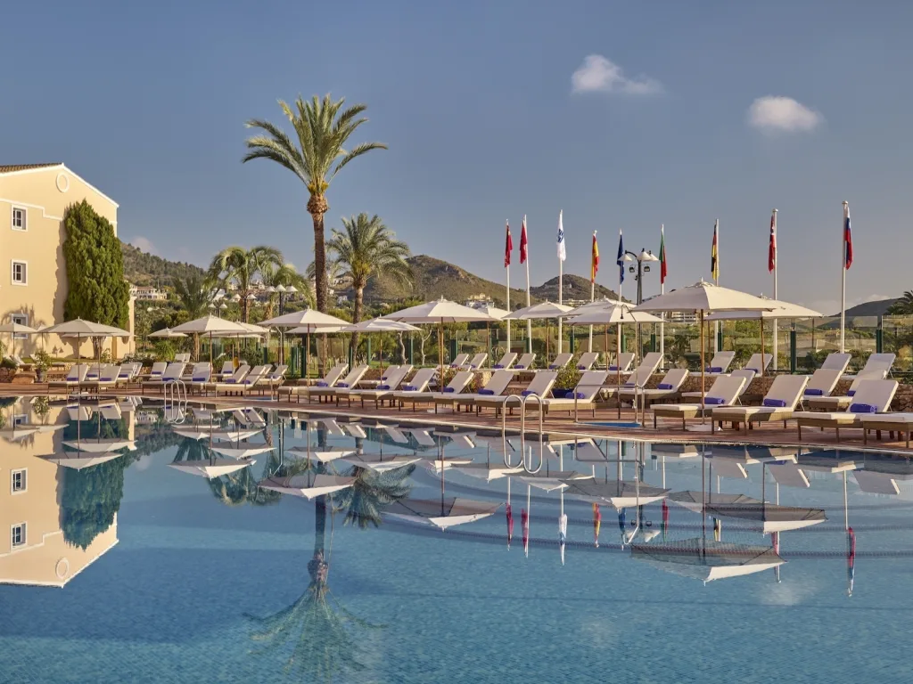 FAMILY POOL Water Grand Hyatt La Manga Club Golf Spa 230718 142233 mtime20230718142233