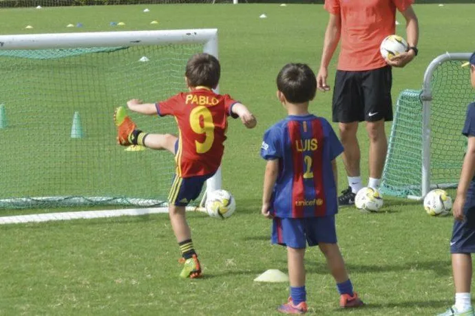 La manga club academias futbol niños