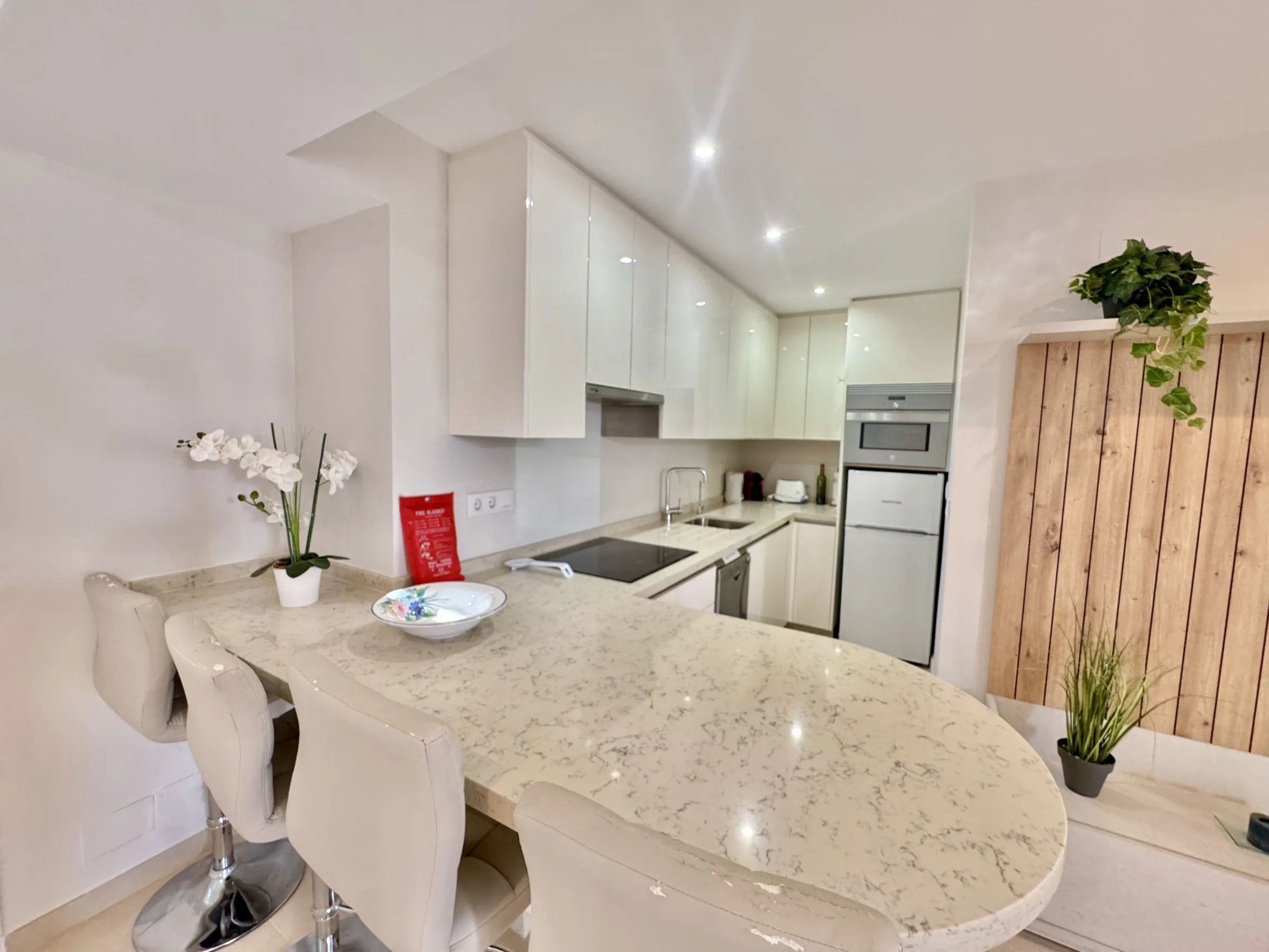GB128 Kitchen 2026 04 13 140250 snzc