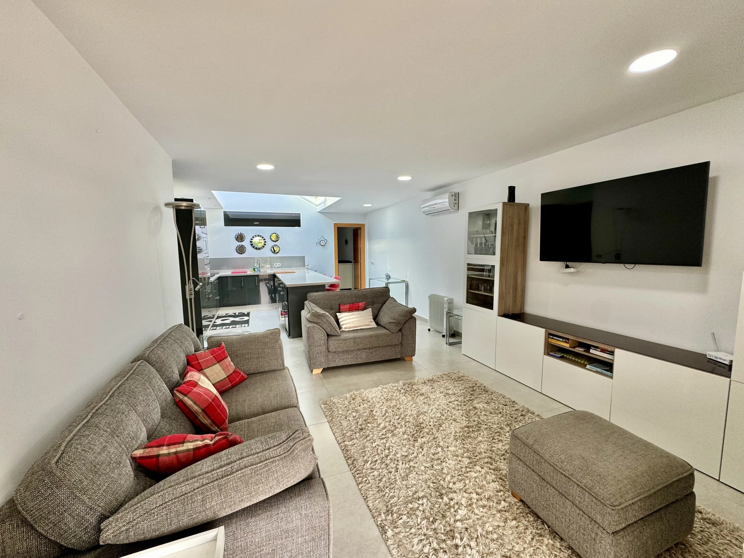 GB134 Lounge