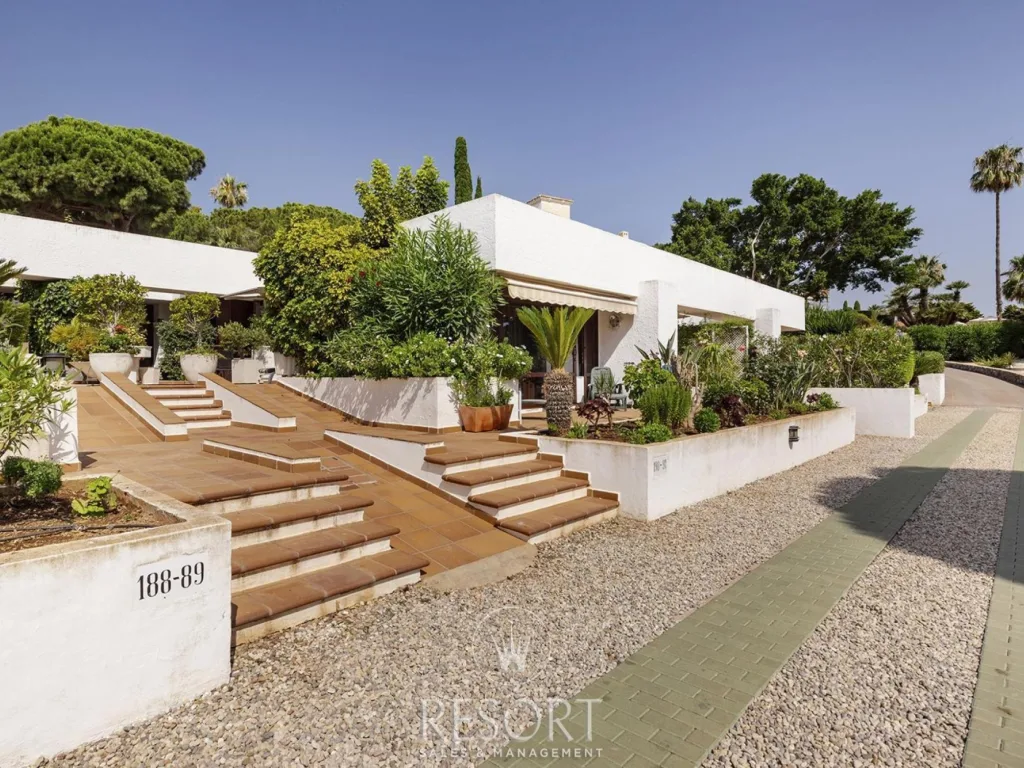 Golf bungalow 190 for sale 68540159c7d34