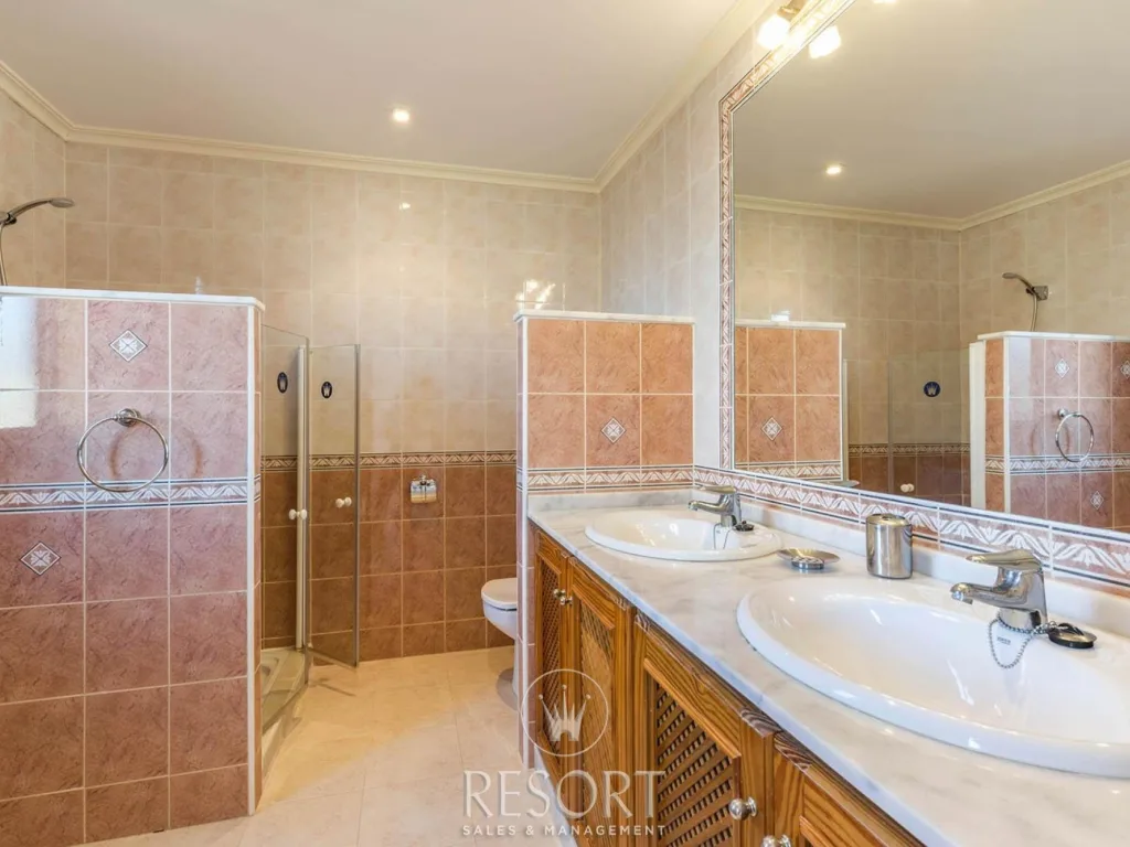 Hacienda de golf 25 for sale 62136c1c3545f