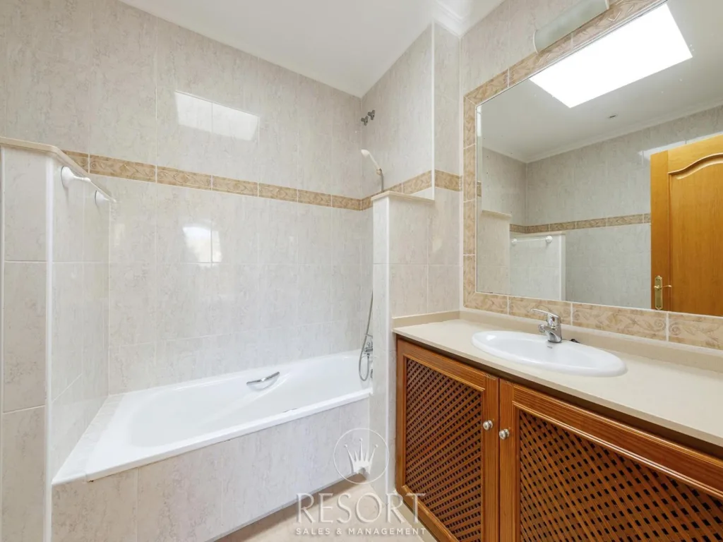 Hacienda de golf 7 for sale 67d976733d322