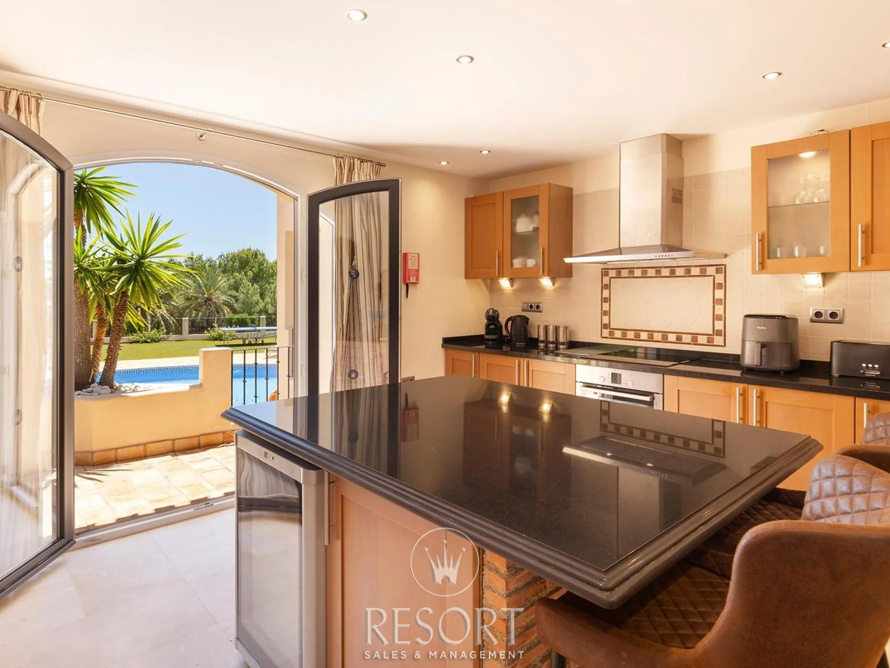 Villa 29 blue crest for sale 6a06f5e74aac7