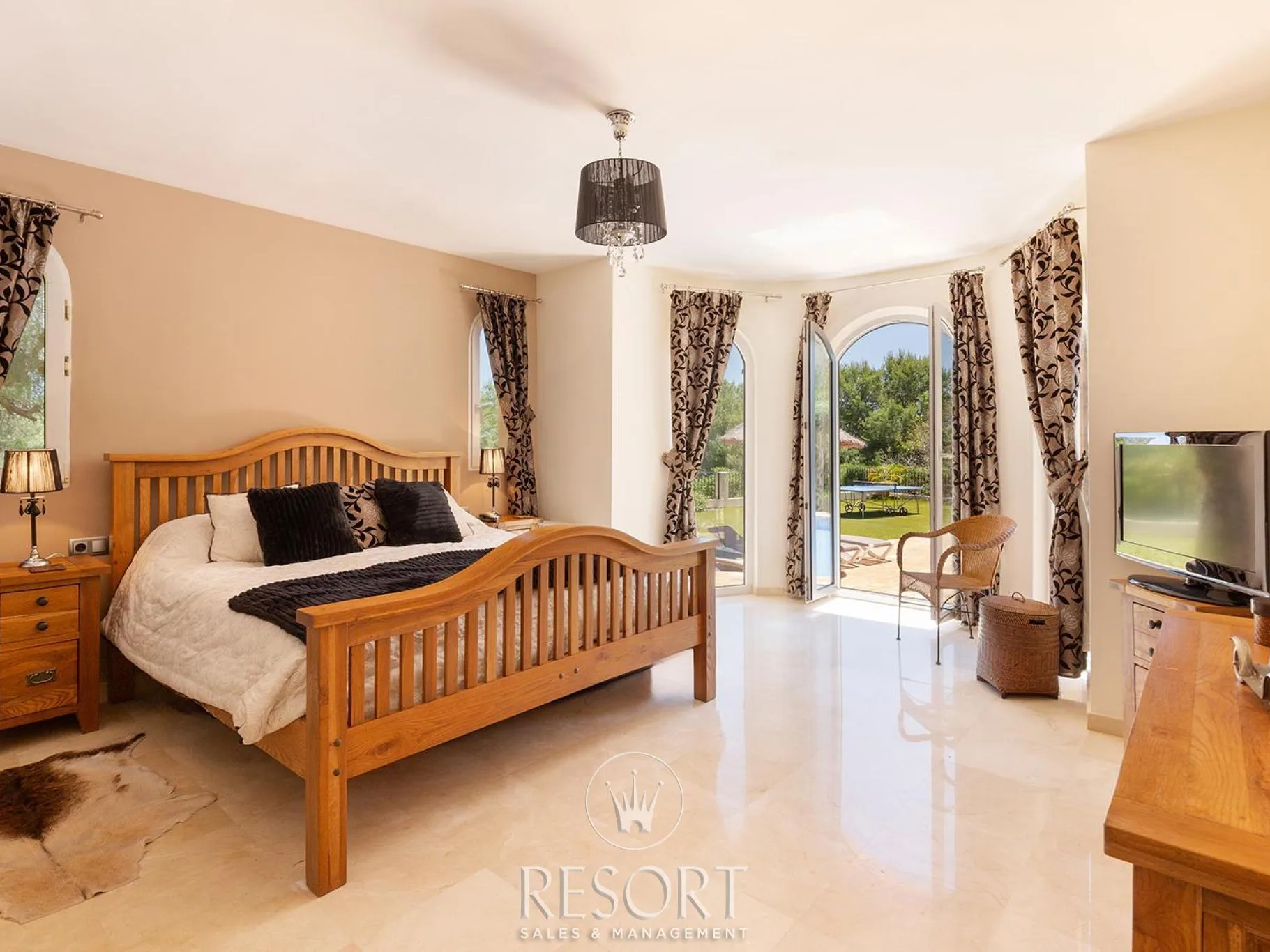 Villa 29 blue crest for sale 6a06f5e84daee
