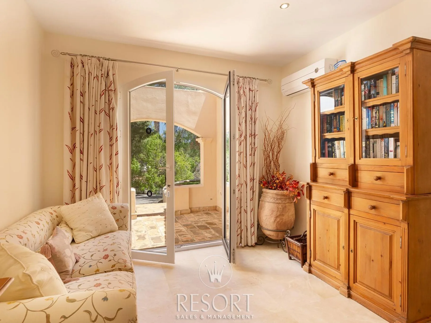 Villa 29 blue crest for sale 6a06f61194bd0
