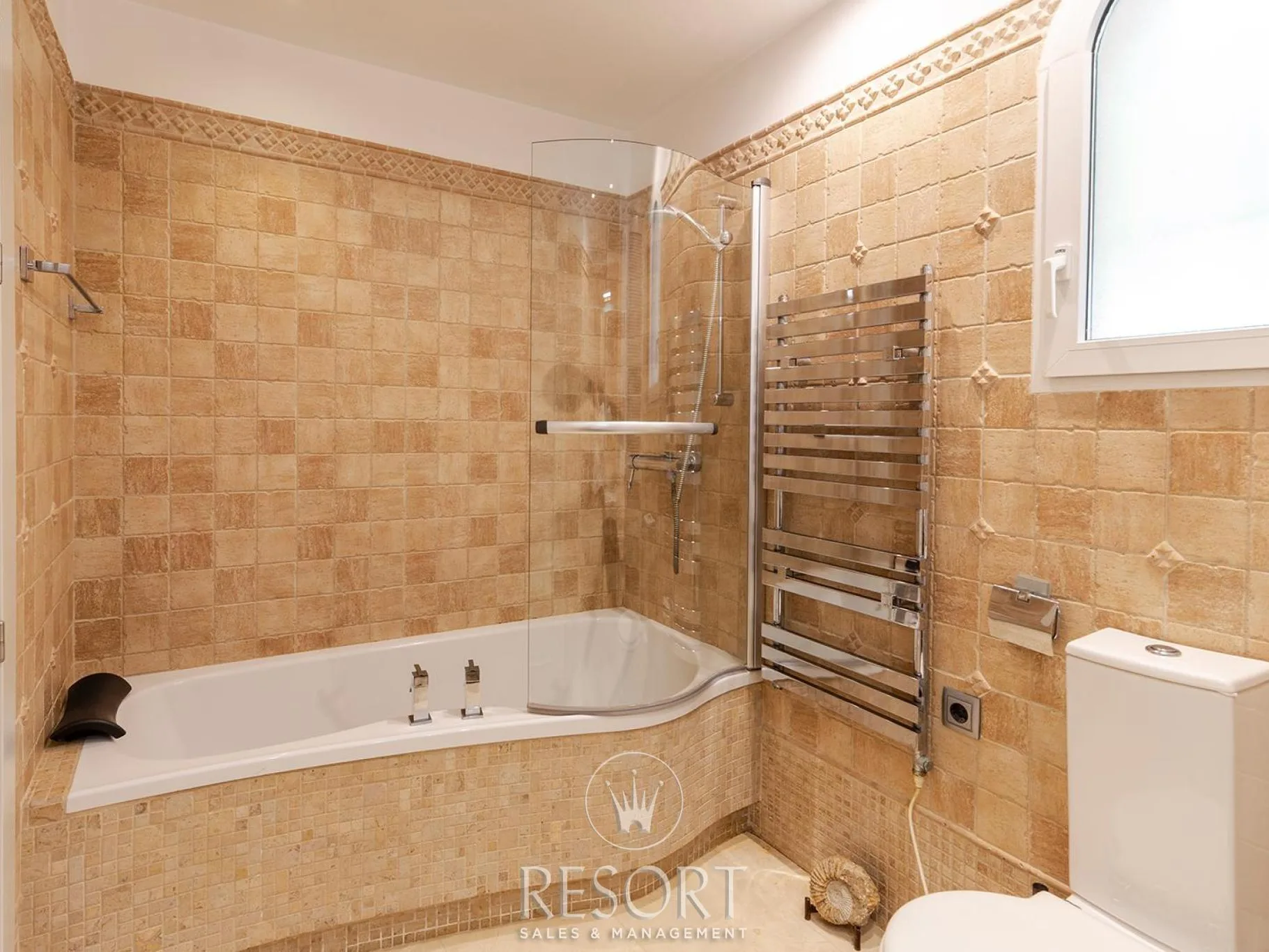 Villa 29 blue crest for sale 6a06f61438228