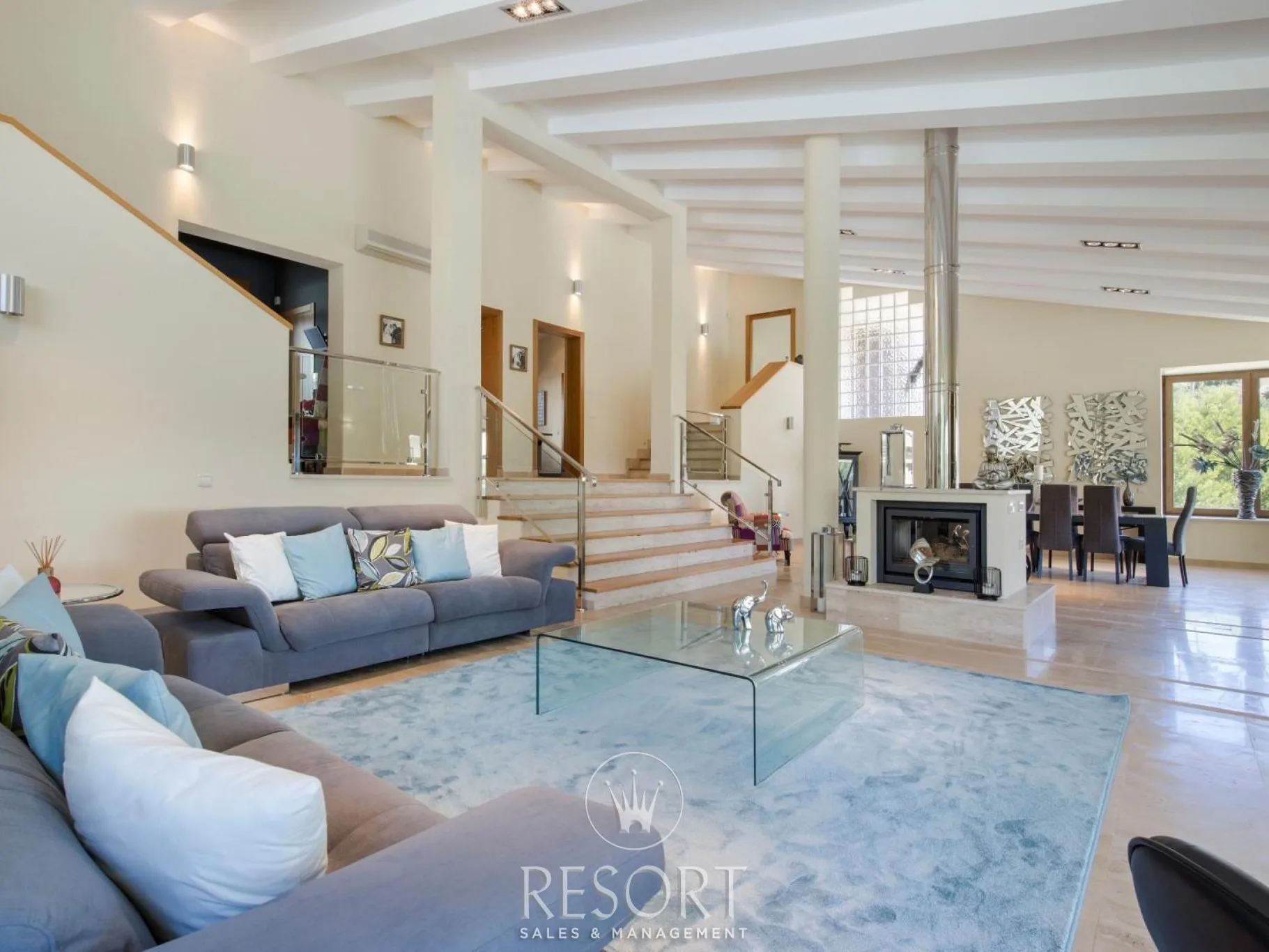 Villa 37 for sale 64a54beb797a6