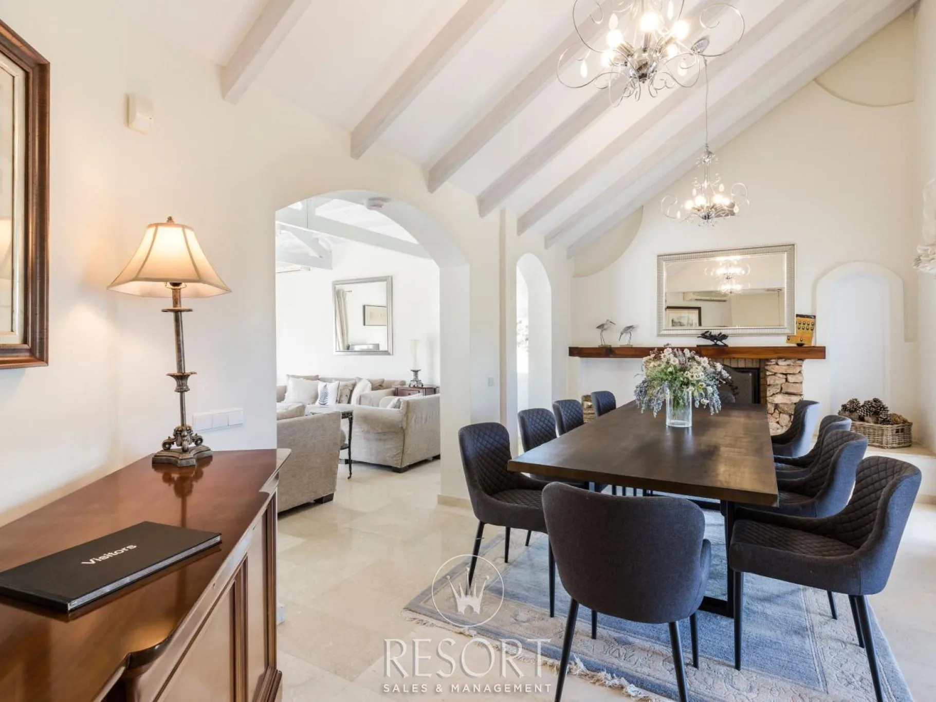 Villa 72 for sale 6a831277613a3