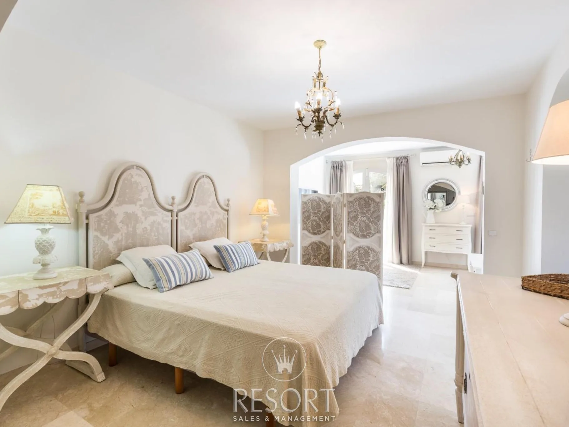 Villa 72 for sale 6a83127cdef18
