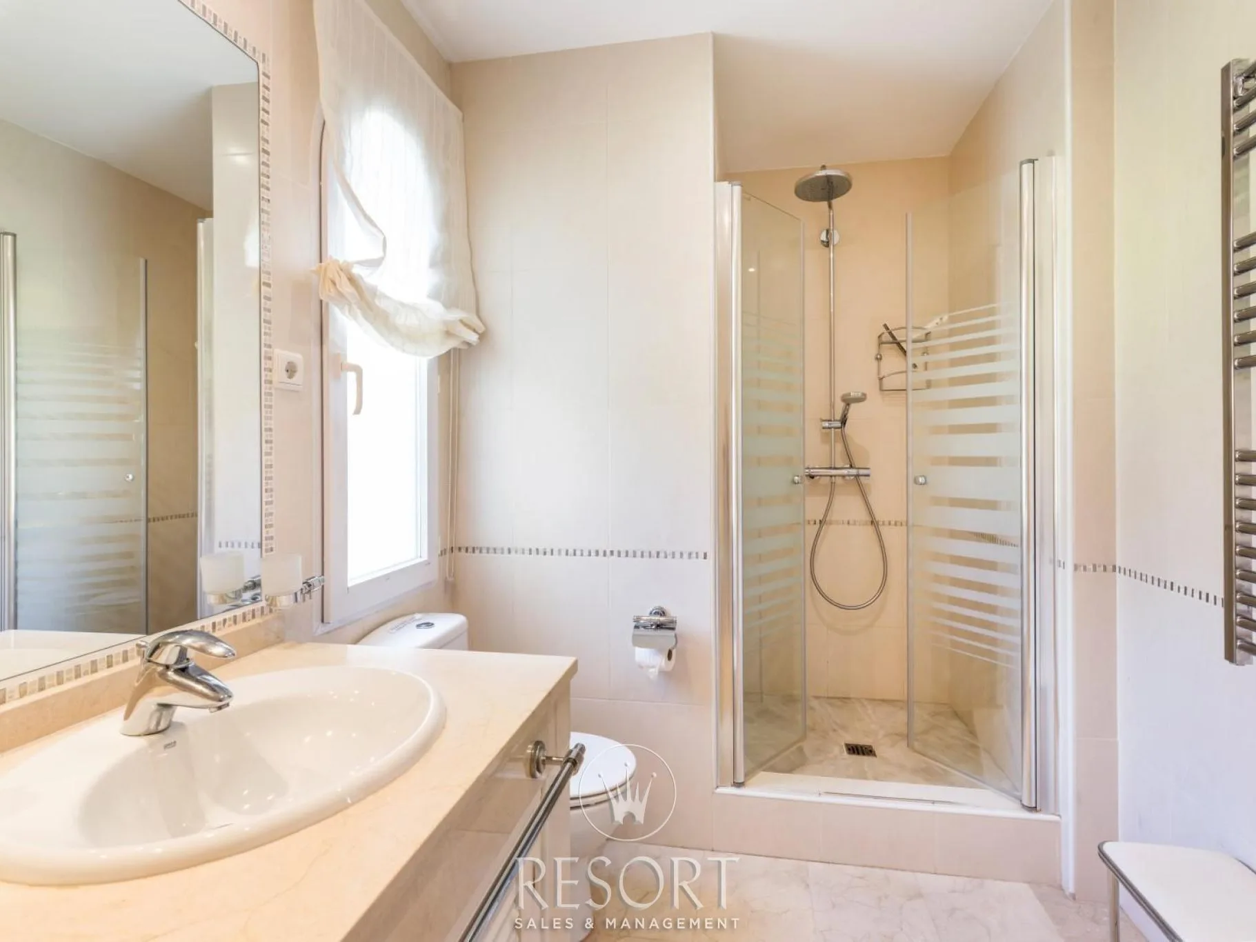 Villa 72 for sale 6a83128d5a46a