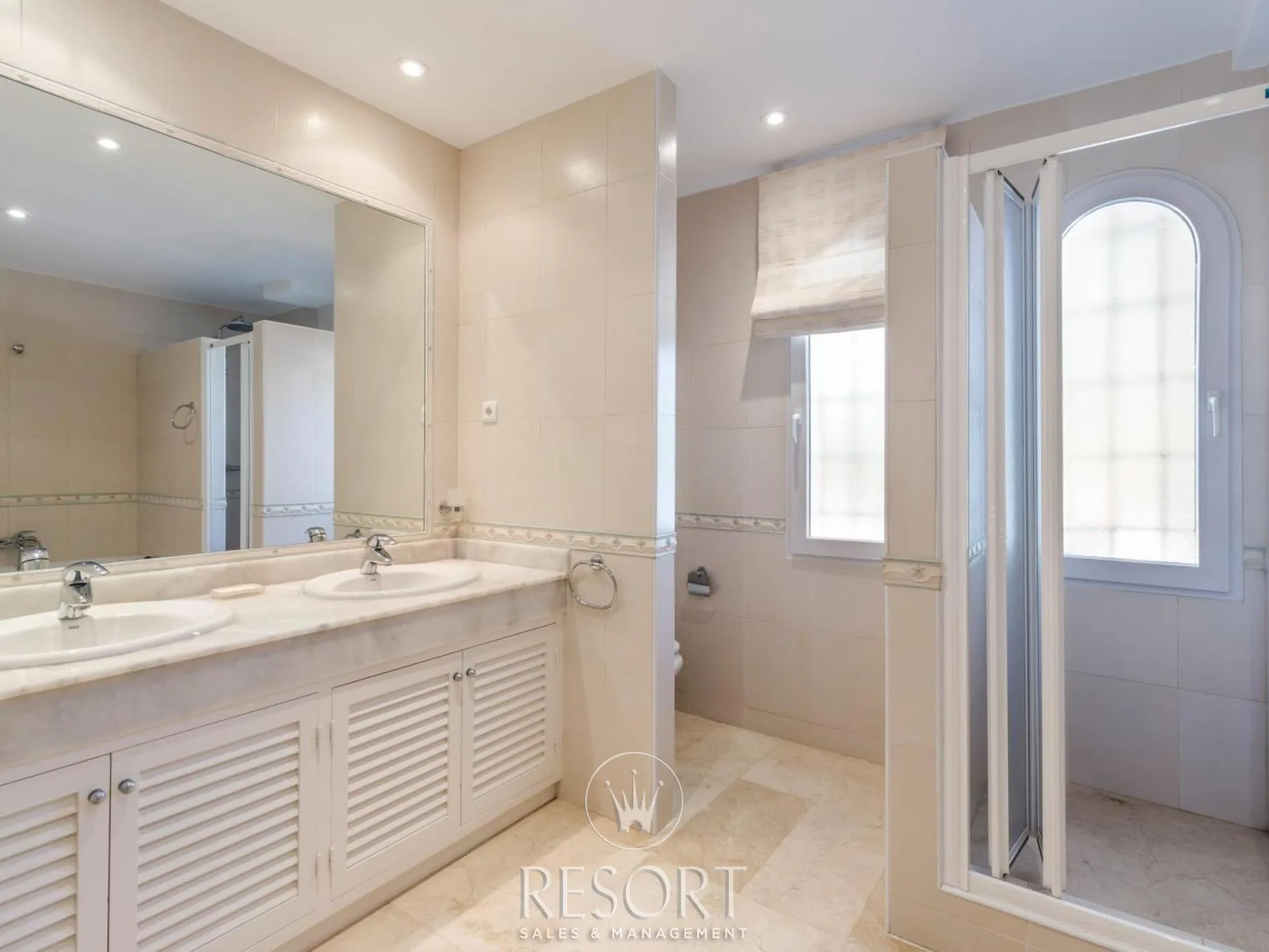 Villa 72 for sale 6a8312902c9e5
