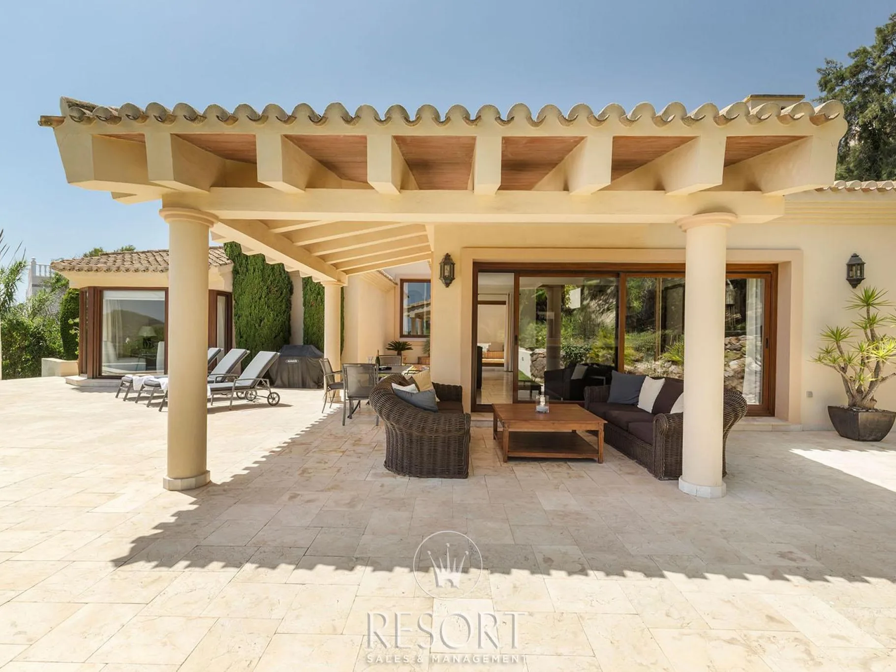 Villa 7 for sale 64dc9e23bb2cf