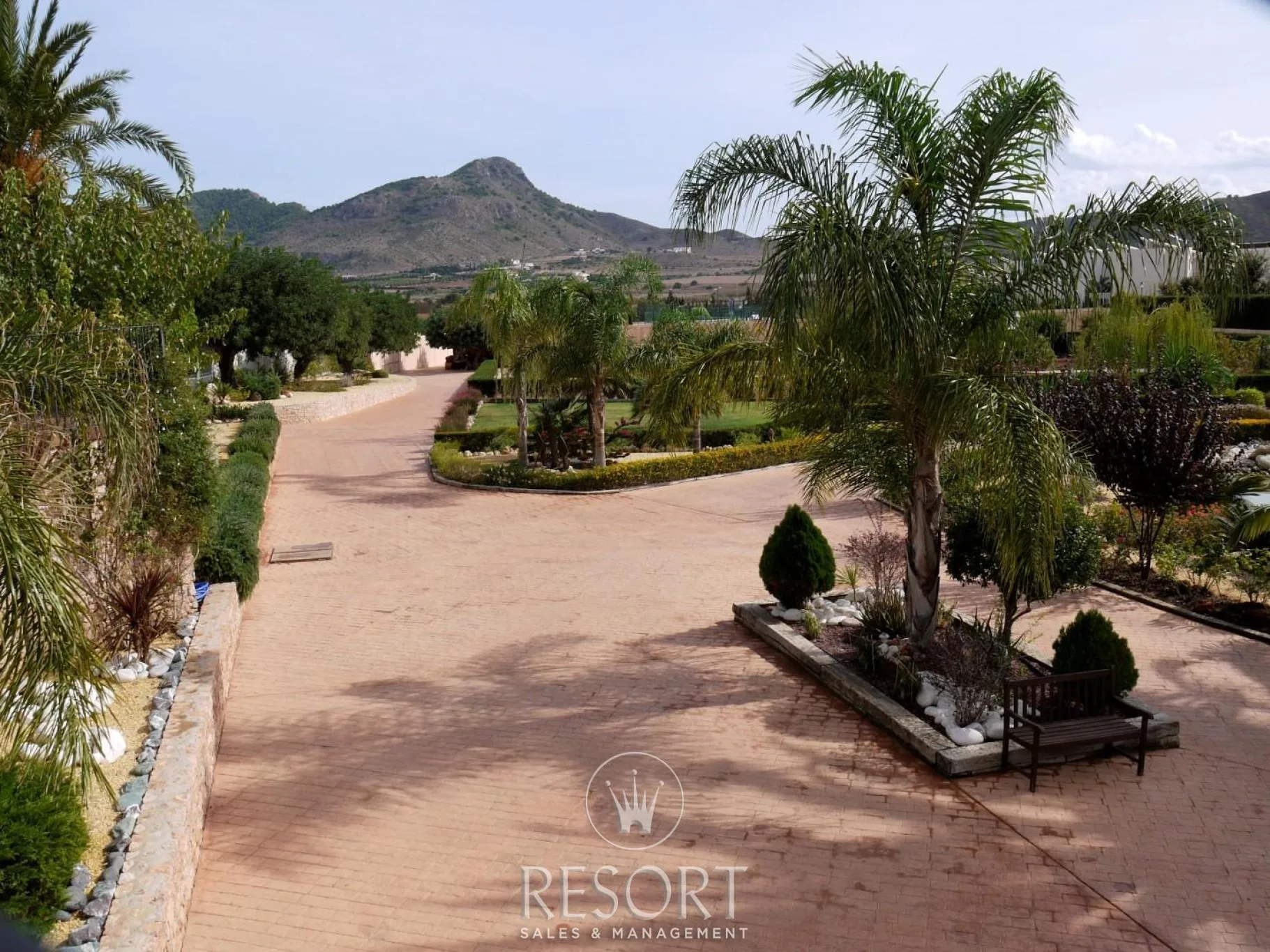 Villa laguna for sale 64a54afba8f40