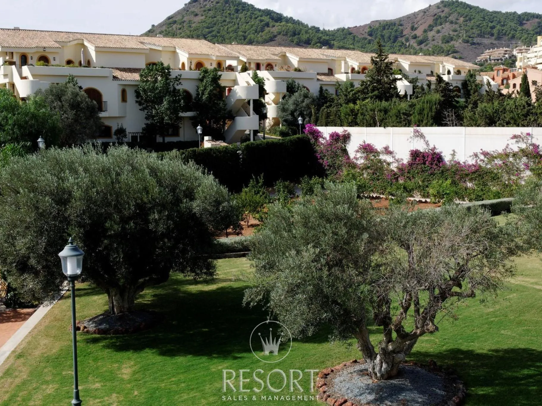 Villa laguna for sale 64a54affdcc75