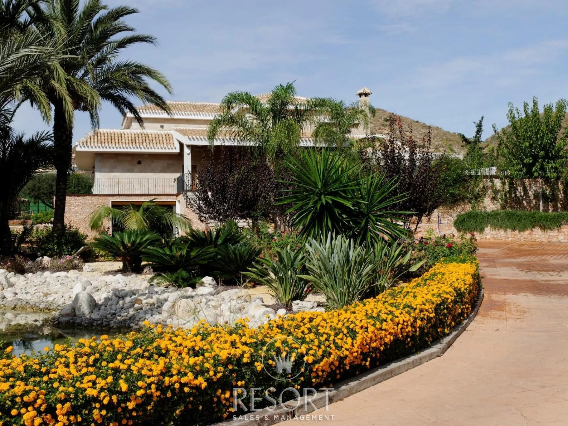 Villa laguna for sale 64a54b041e0dd