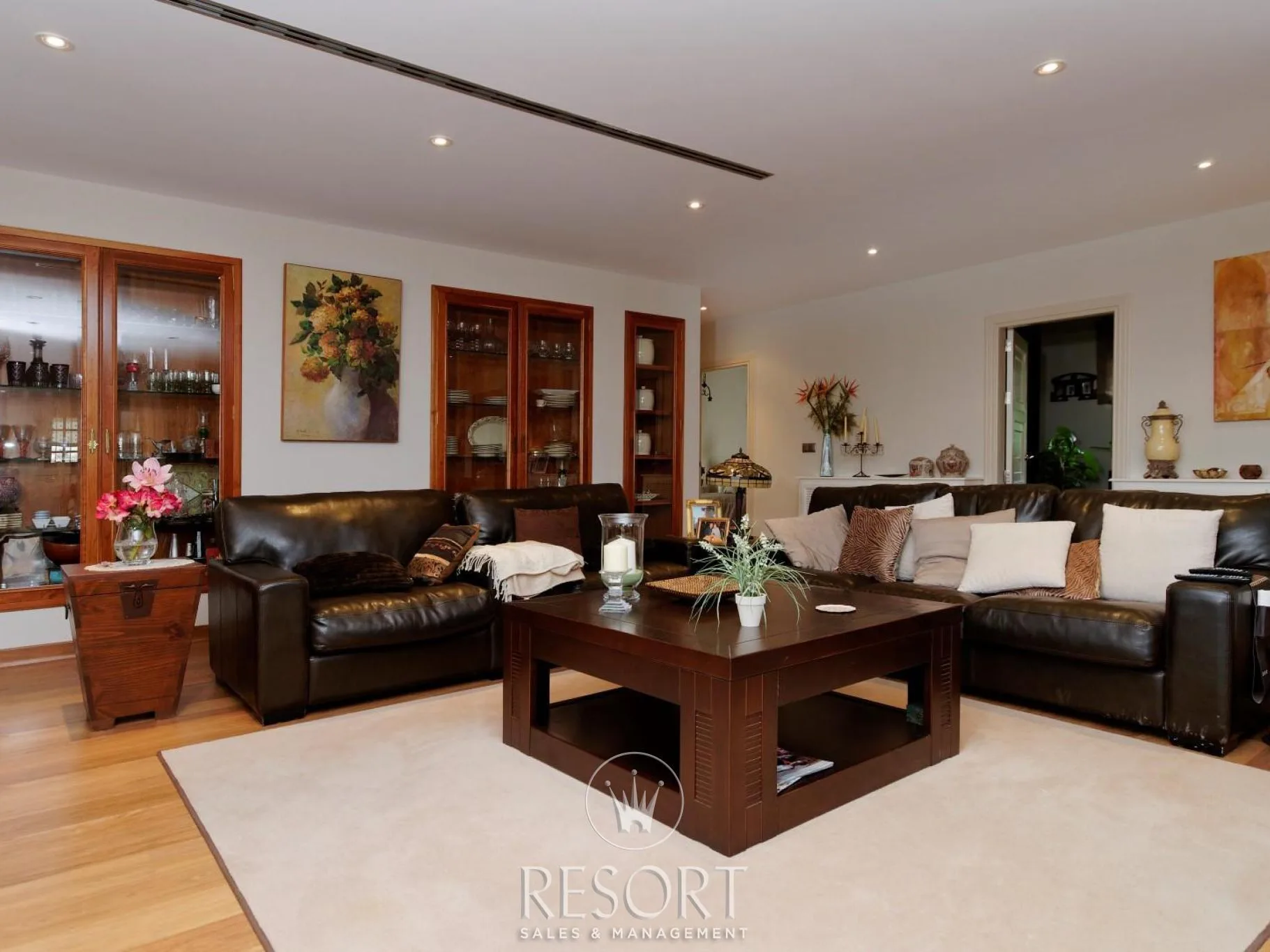 Villa laguna for sale 64a54b05da65d