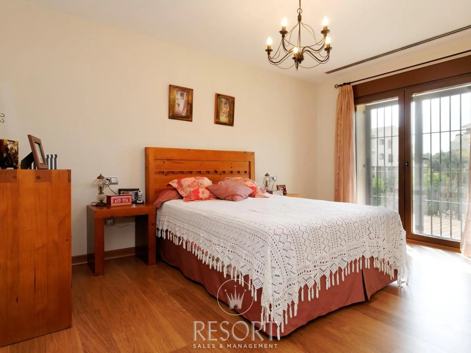 Villa laguna for sale 64a54b6f22609
