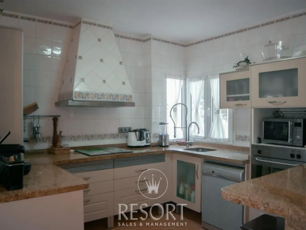Chalet mar rojo for sale 60e5619132b08