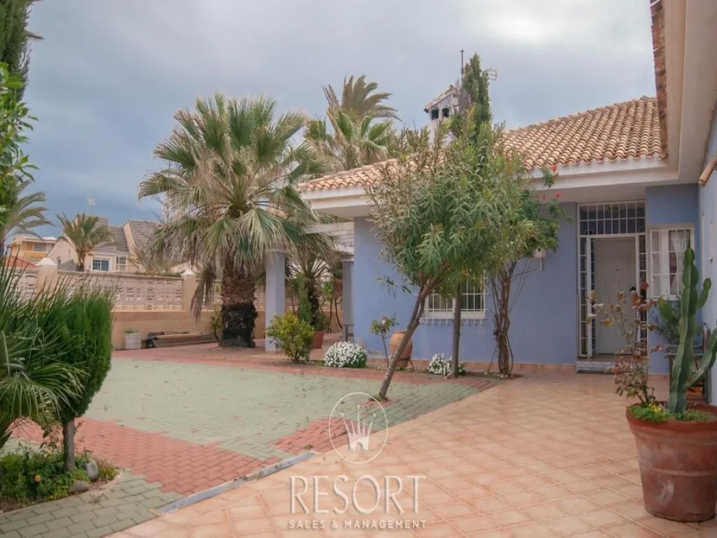Chalet mar rojo for sale 60e56194b18ef