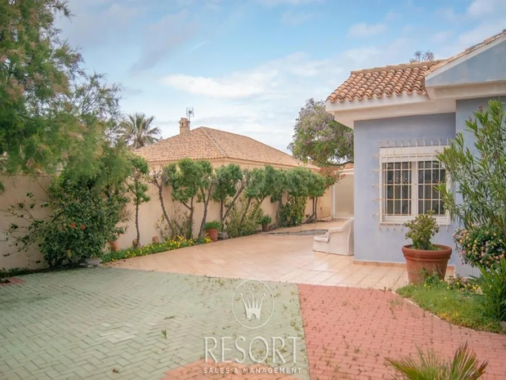 Chalet mar rojo for sale 60e5619794990