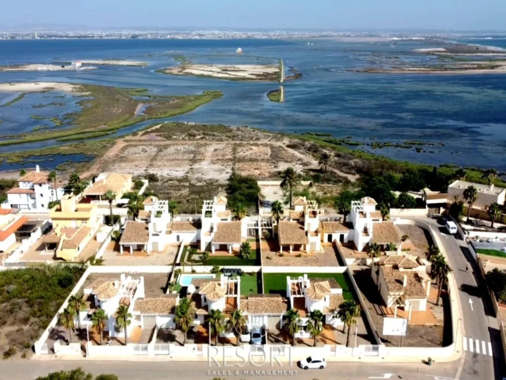 Residencial la isla 4 bed for sale 687f4cf179170
