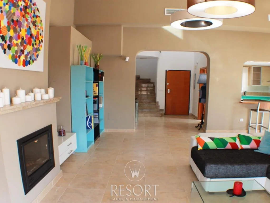 Residencial la isla 4 bed for sale 687f4cf621444