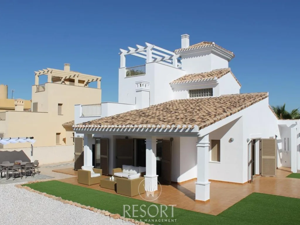 Residencial la isla 4 bed for sale 687f4cf820688