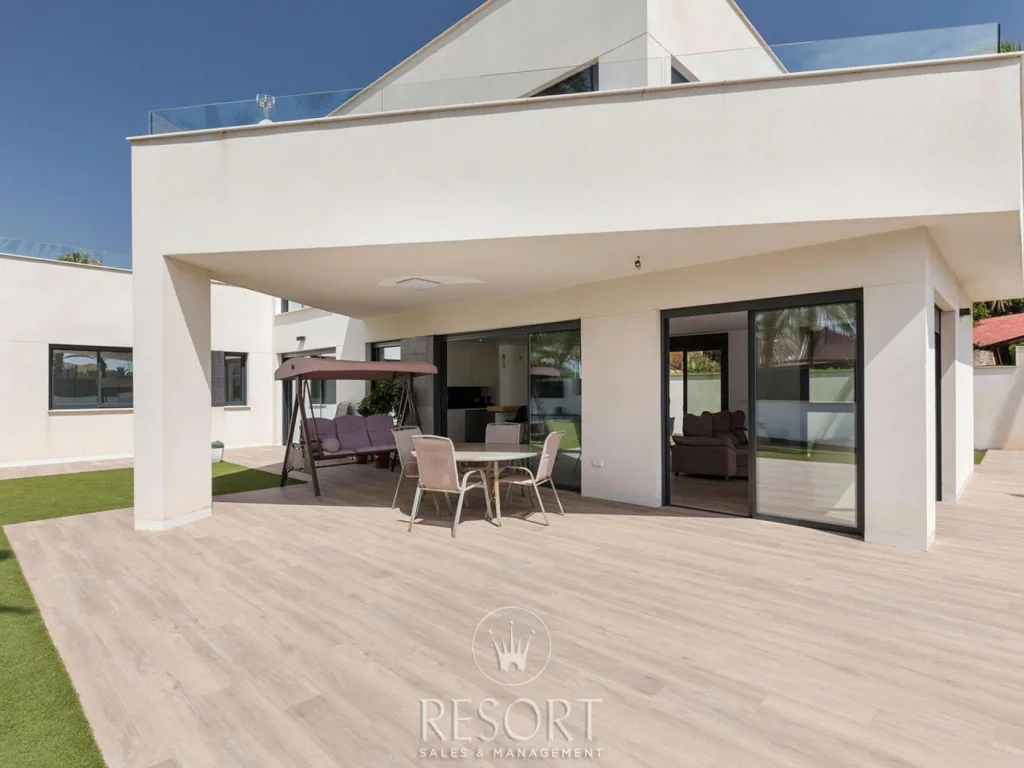 Villa in la manga for sale 64b64097a89d0