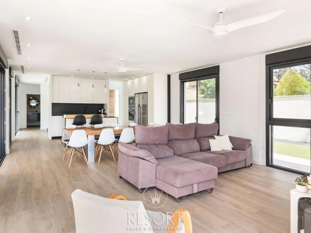 Villa in la manga for sale 64b6409c626d3