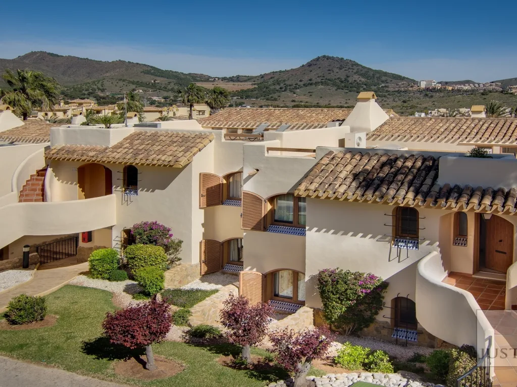 La Quinta Exterior 1938x1000 mtime20180503153753
