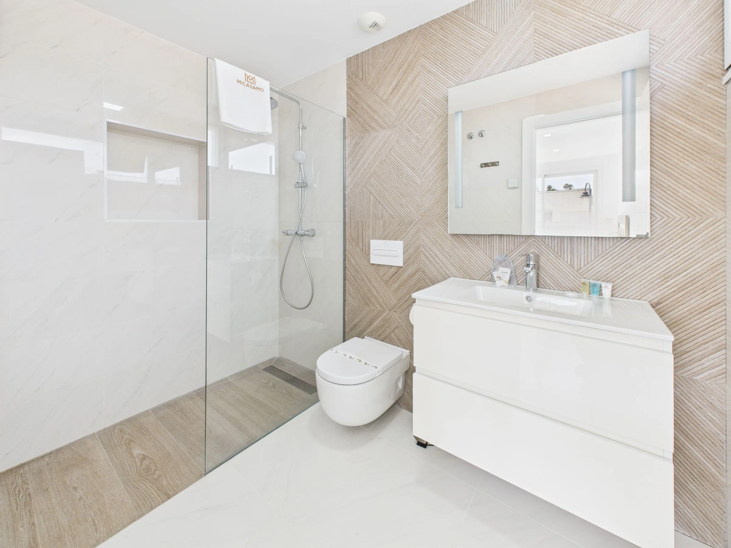 ACA22 Bathroom 2