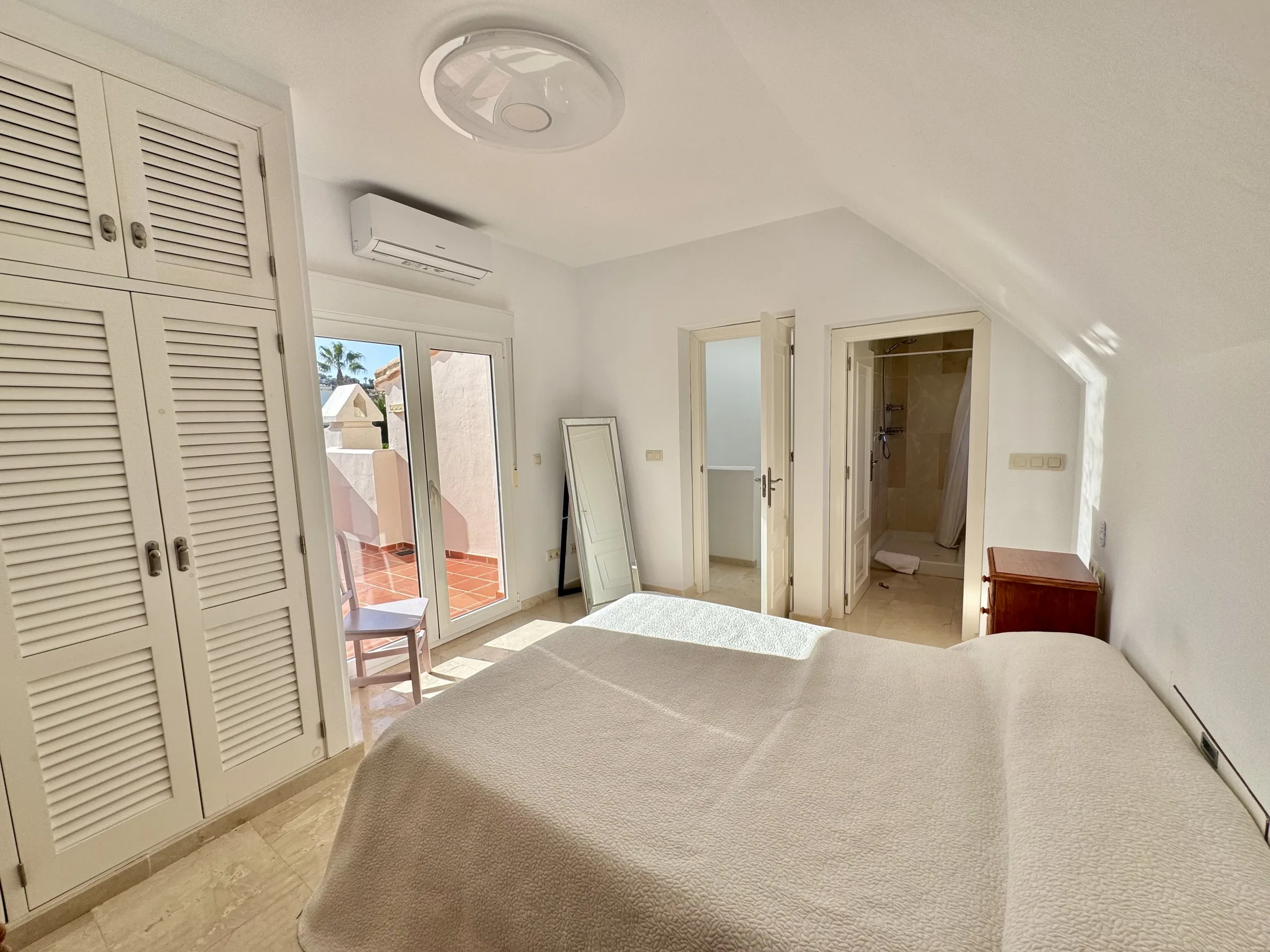 LB5 Bedroom 4